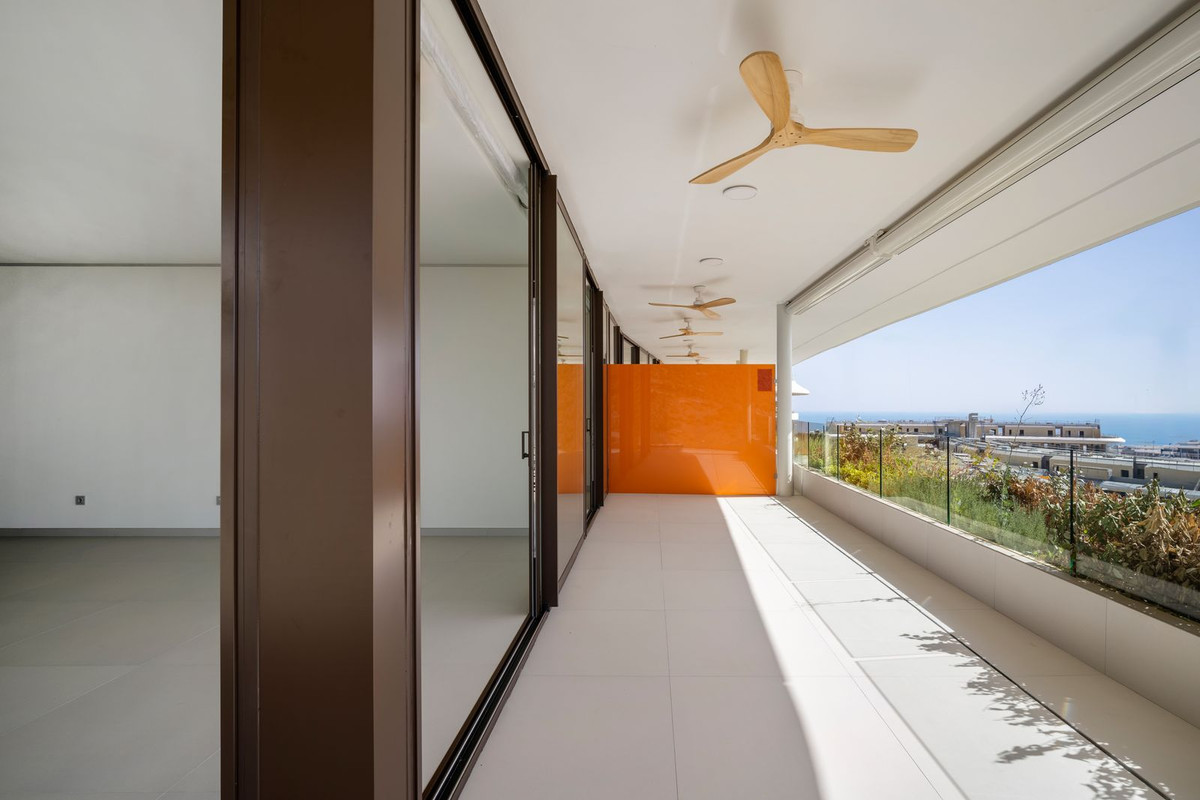 2 Bed Apartment for sale in Fuengirola Costa Del Sol, Málaga, Spain