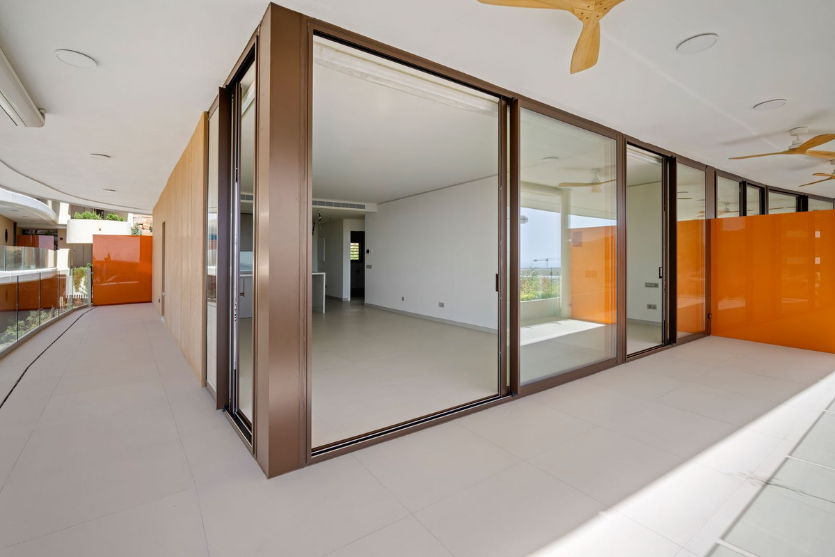 2 Bed Apartment for sale in Fuengirola Costa Del Sol, Málaga, Spain