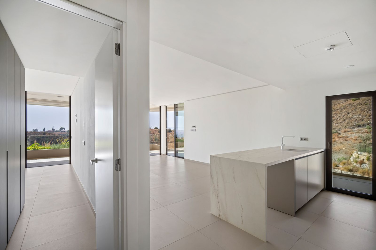 2 Bed Apartment for sale in Fuengirola Costa Del Sol, Málaga, Spain