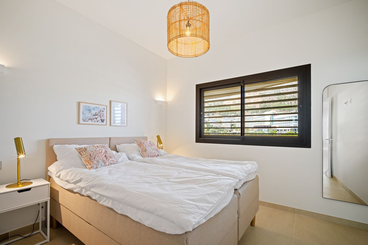 3 Bed Apartment for sale in Fuengirola Costa Del Sol, Málaga, Spain