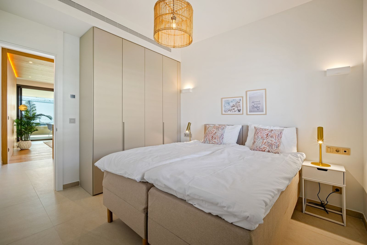 3 Bed Apartment for sale in Fuengirola Costa Del Sol, Málaga, Spain