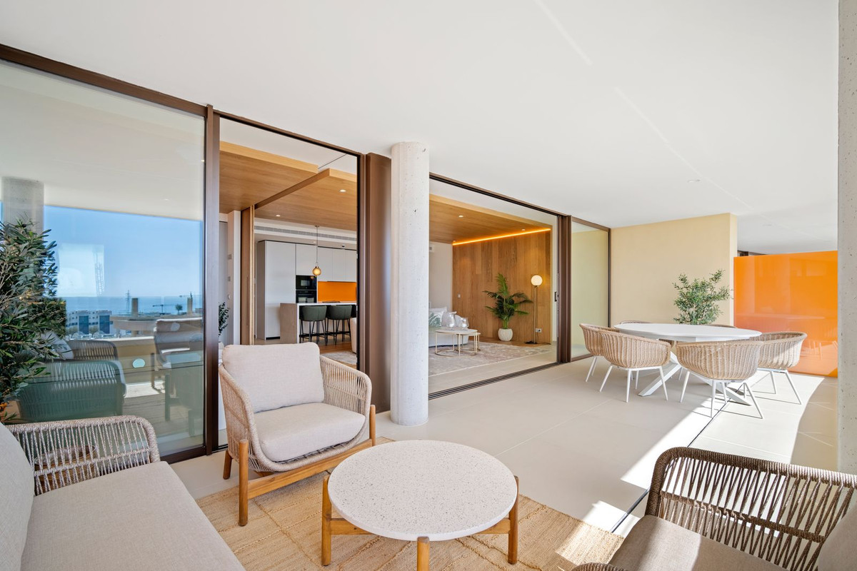 3 Bed Apartment for sale in Fuengirola Costa Del Sol, Málaga, Spain