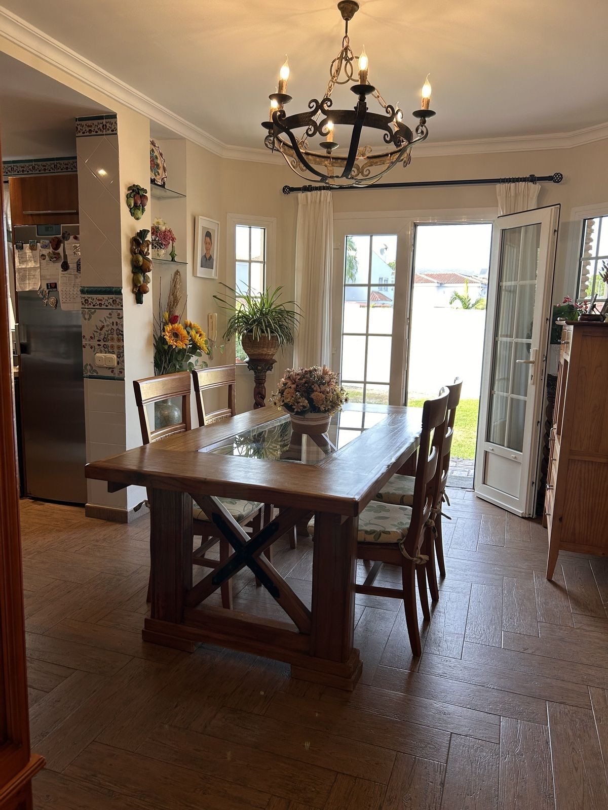 Se vende Villa - Chalet de 4 dormitorios en Costa Del Sol, Cadiz, España