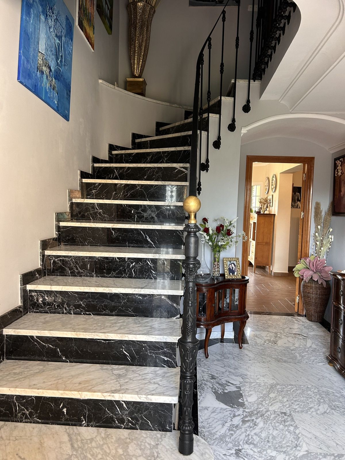 Se vende Villa - Chalet de 4 dormitorios en Costa Del Sol, Cadiz, España