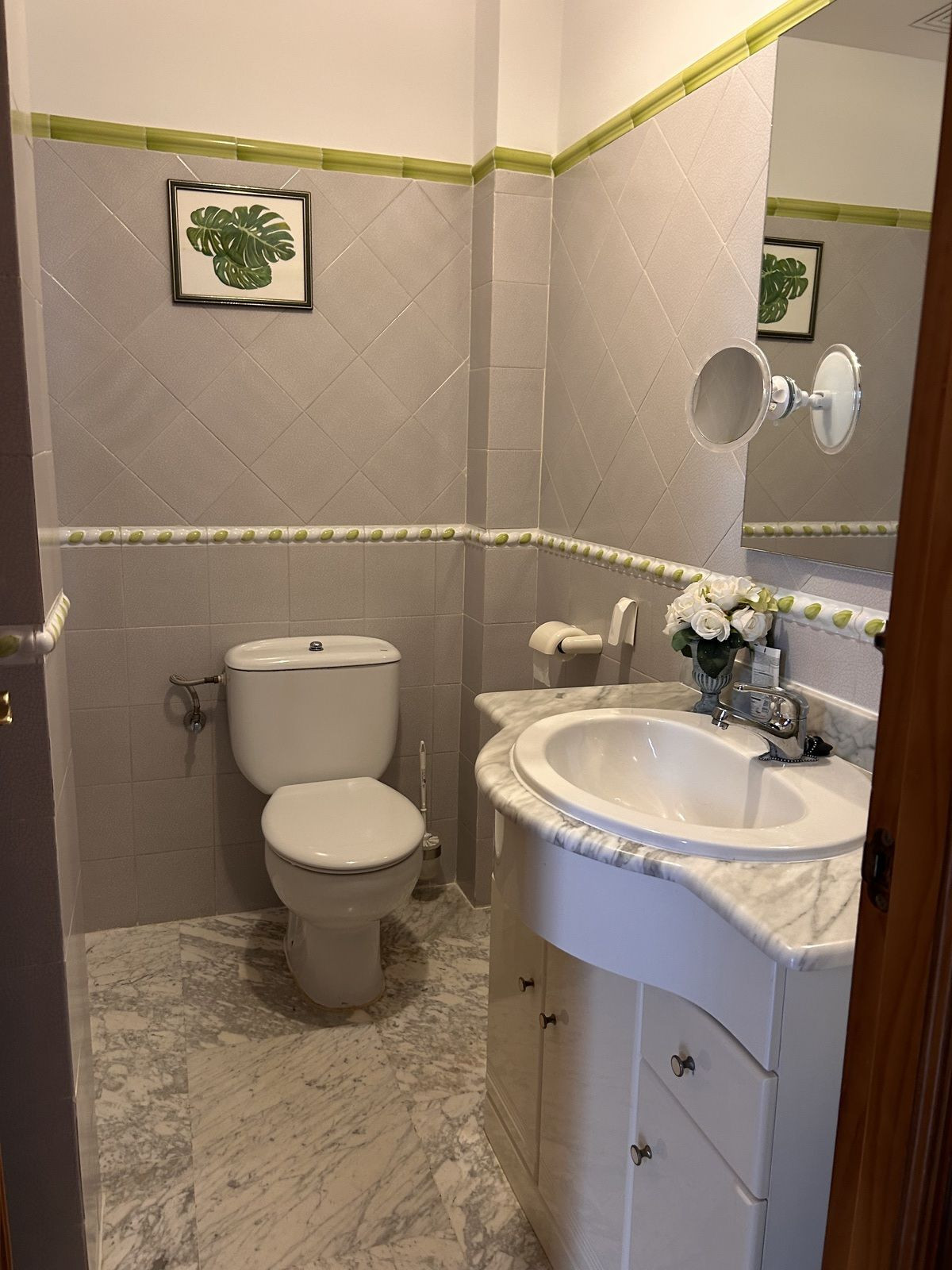 Se vende Villa - Chalet de 4 dormitorios en Costa Del Sol, Cadiz, España
