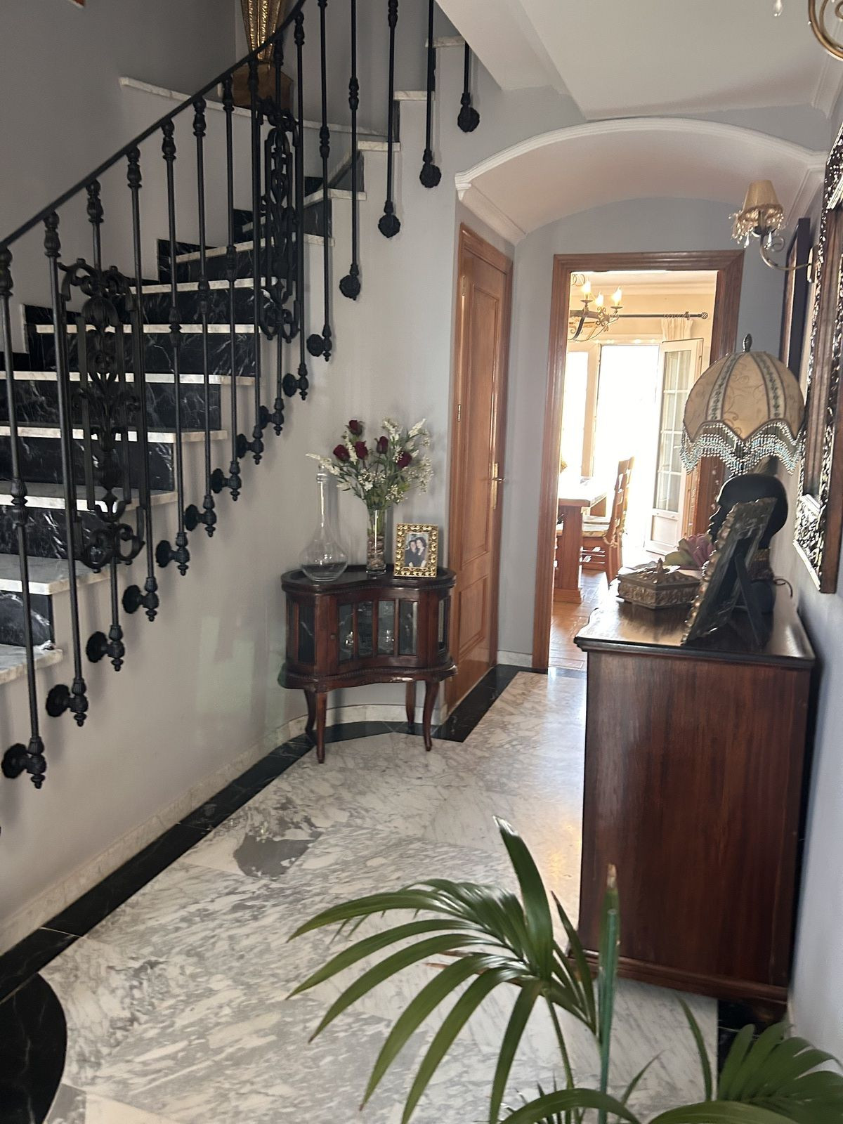 Se vende Villa - Chalet de 4 dormitorios en Costa Del Sol, Cadiz, España