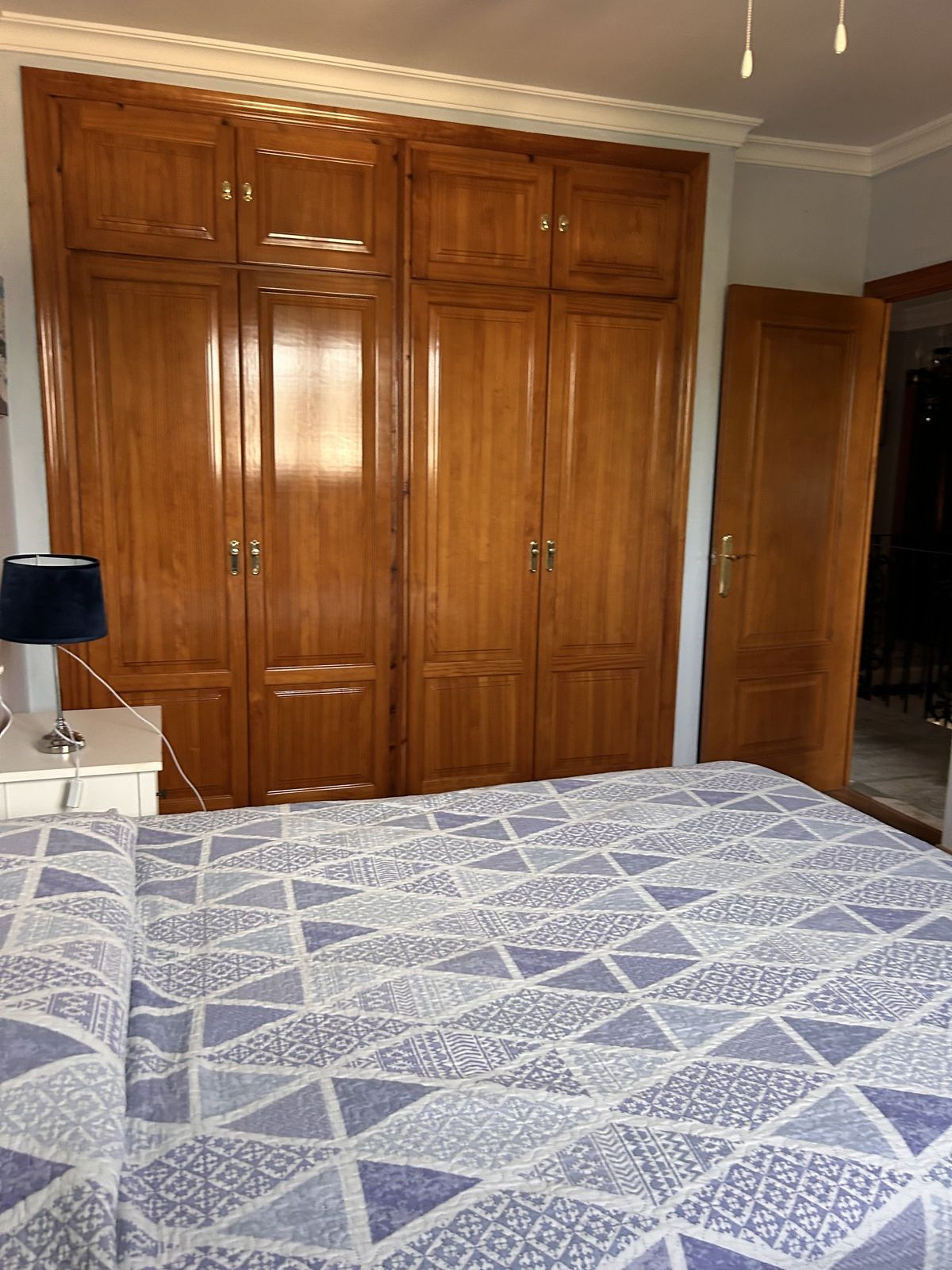 Se vende Villa - Chalet de 4 dormitorios en Costa Del Sol, Cadiz, España