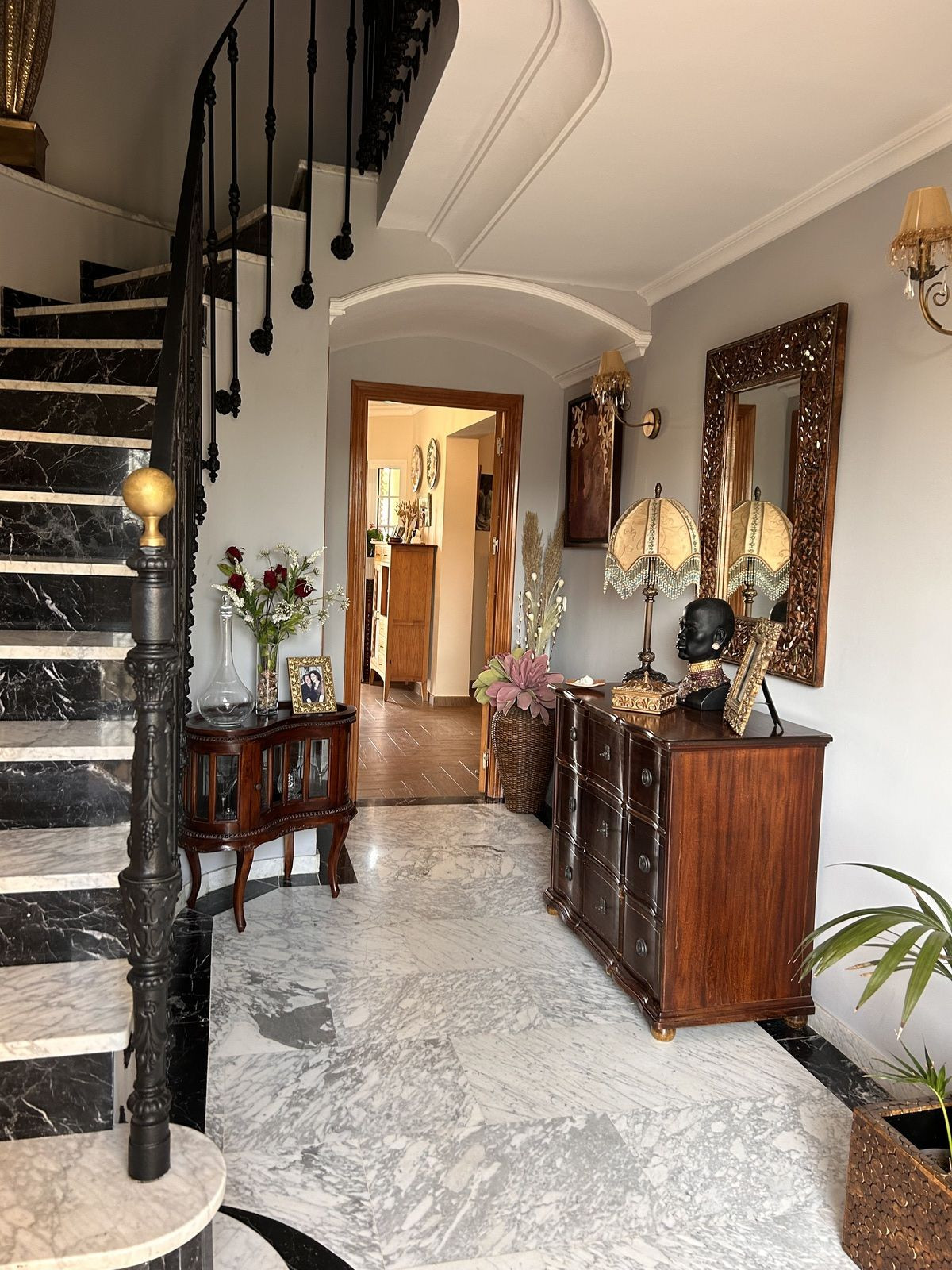 Se vende Villa - Chalet de 4 dormitorios en Costa Del Sol, Cadiz, España
