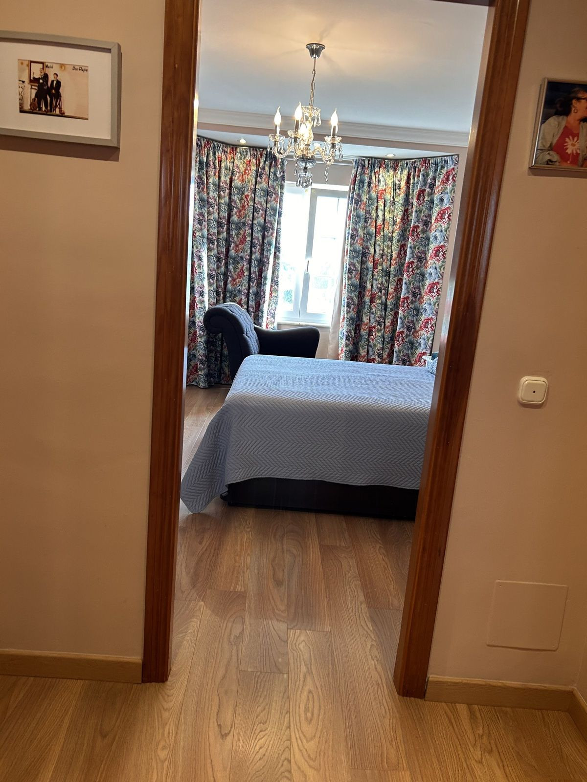Se vende Villa - Chalet de 4 dormitorios en Costa Del Sol, Cadiz, España