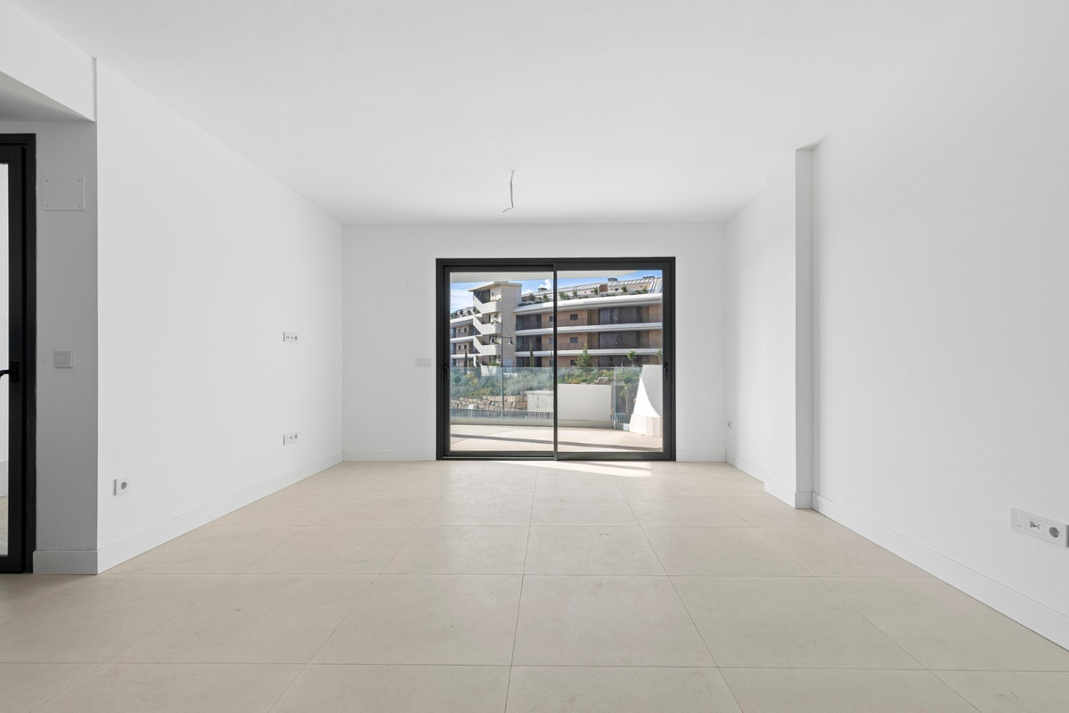 3 Bed Apartment for sale in Fuengirola Costa Del Sol, Málaga, Spain