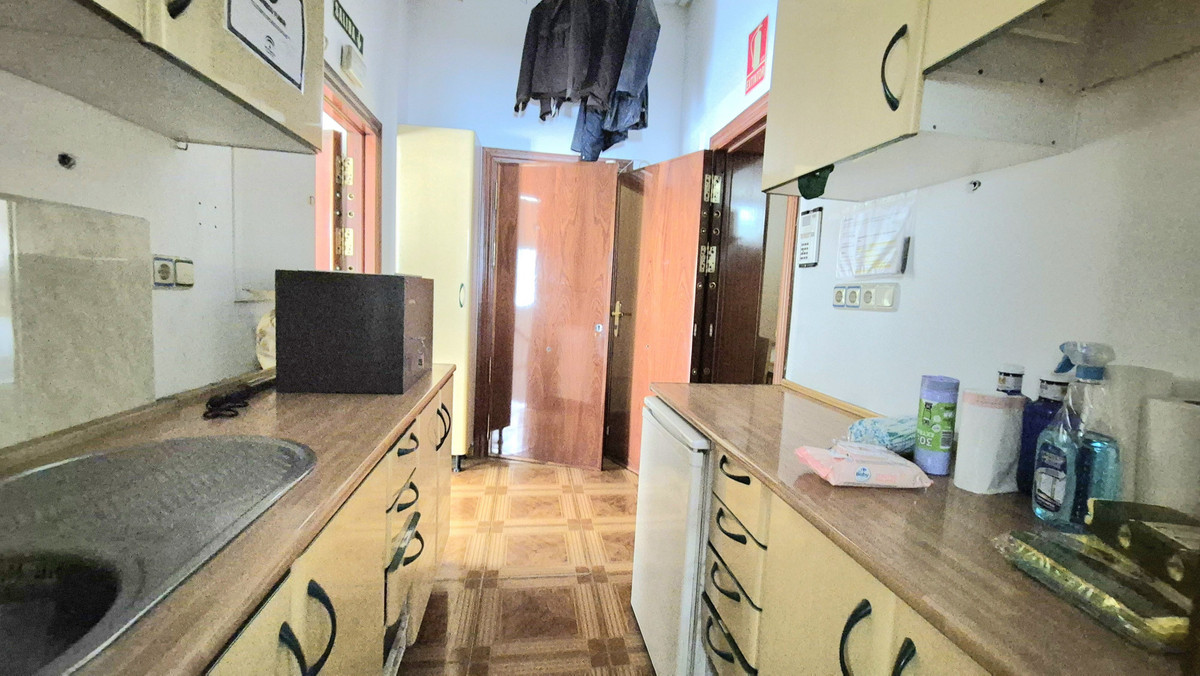 Se vende Local comercial  en Costa Del Sol, Málaga, España