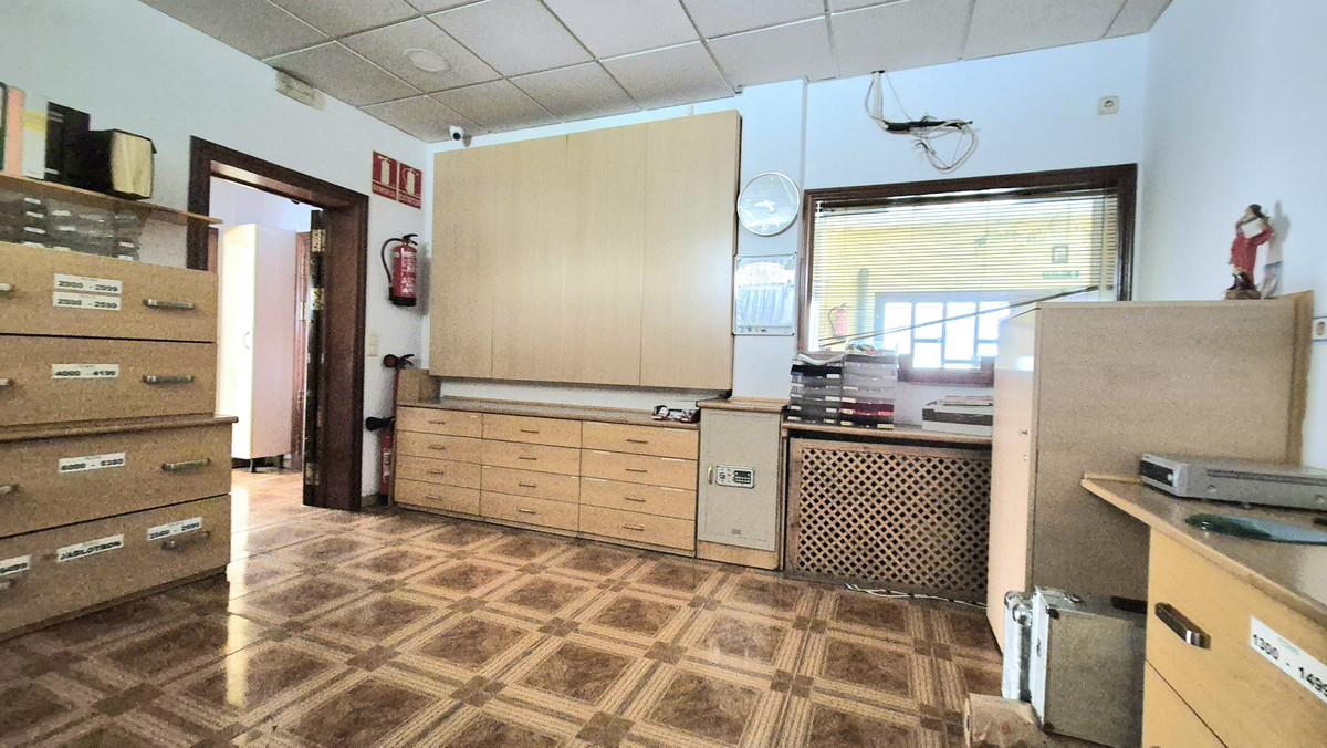 Se vende Local comercial  en Costa Del Sol, Málaga, España