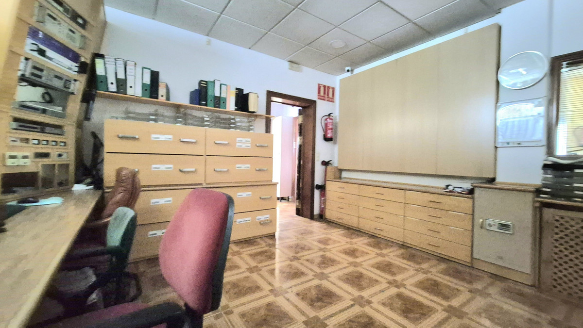 Se vende Local comercial  en Costa Del Sol, Málaga, España
