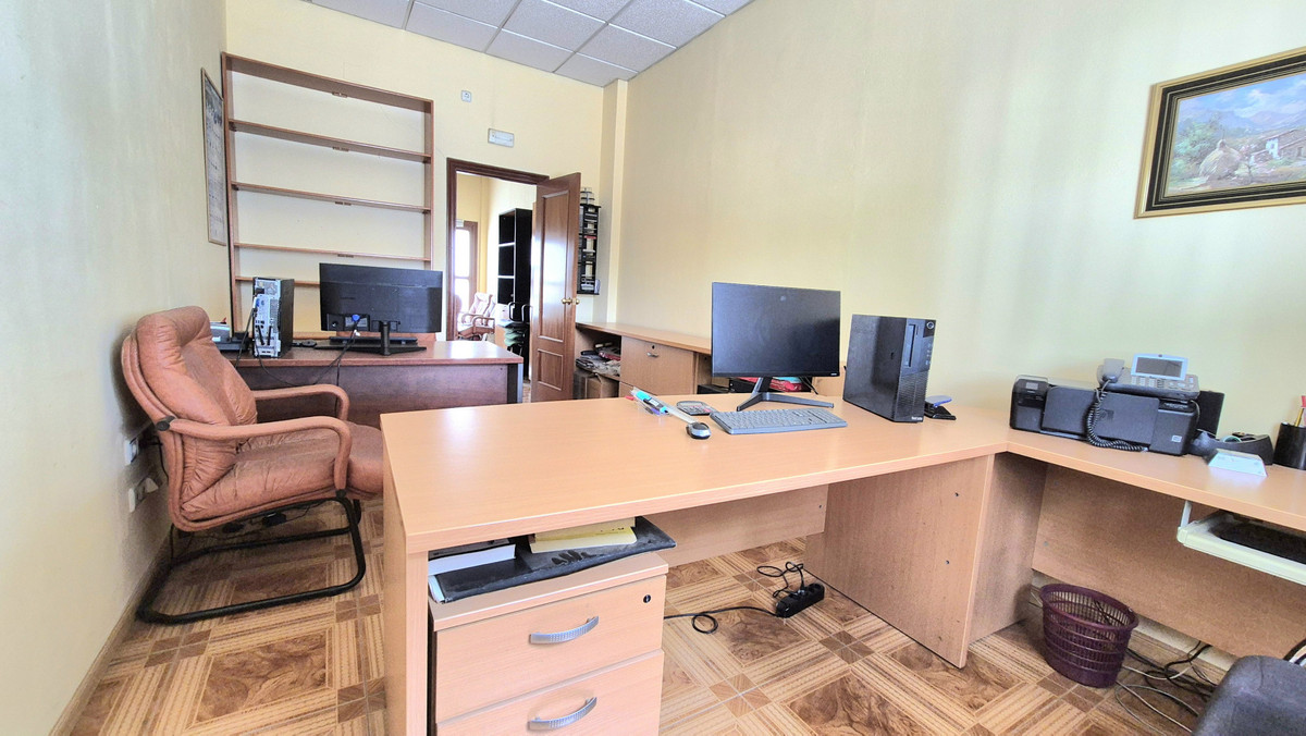 Se vende Local comercial  en Costa Del Sol, Málaga, España