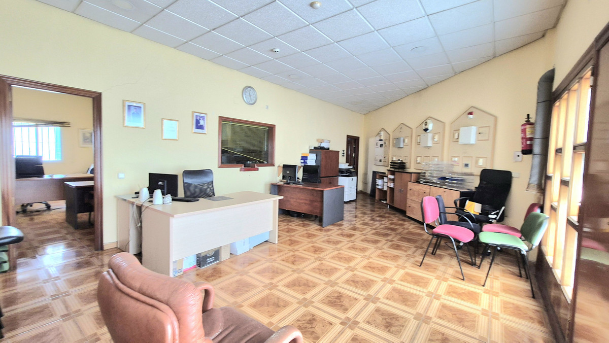 Se vende Local comercial  en Costa Del Sol, Málaga, España