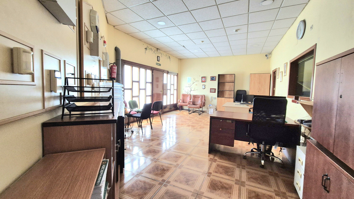 Se vende Local comercial  en Costa Del Sol, Málaga, España