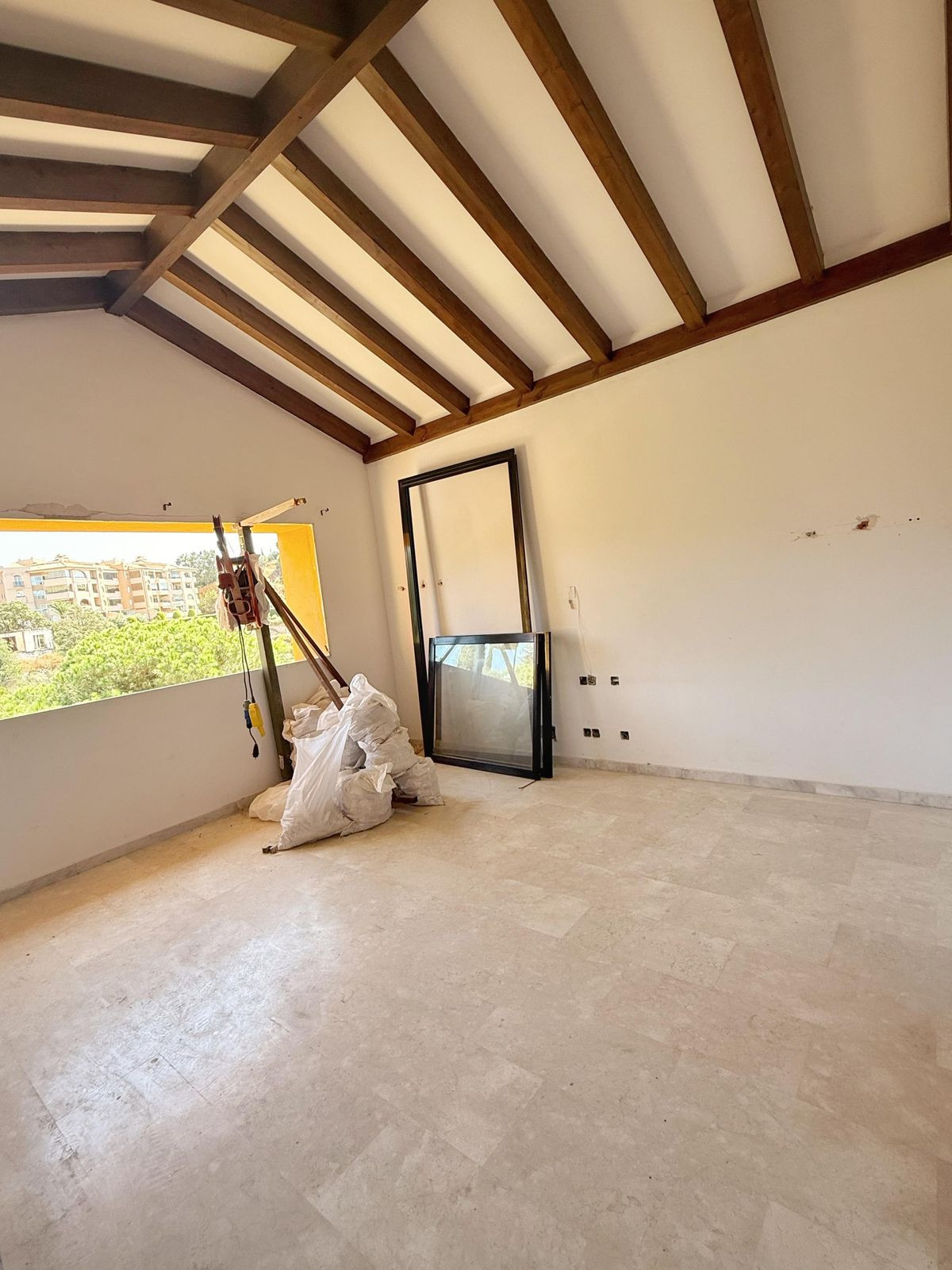 5 Bed Townhouse for sale in Elviria Costa Del Sol, Málaga, Spain