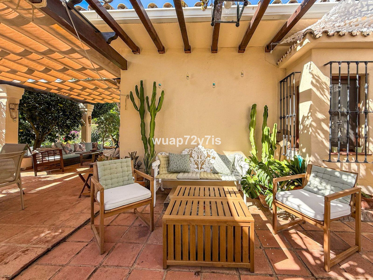 3 Bed Townhouse for sale in Nagüeles Costa Del Sol, Málaga, Spain