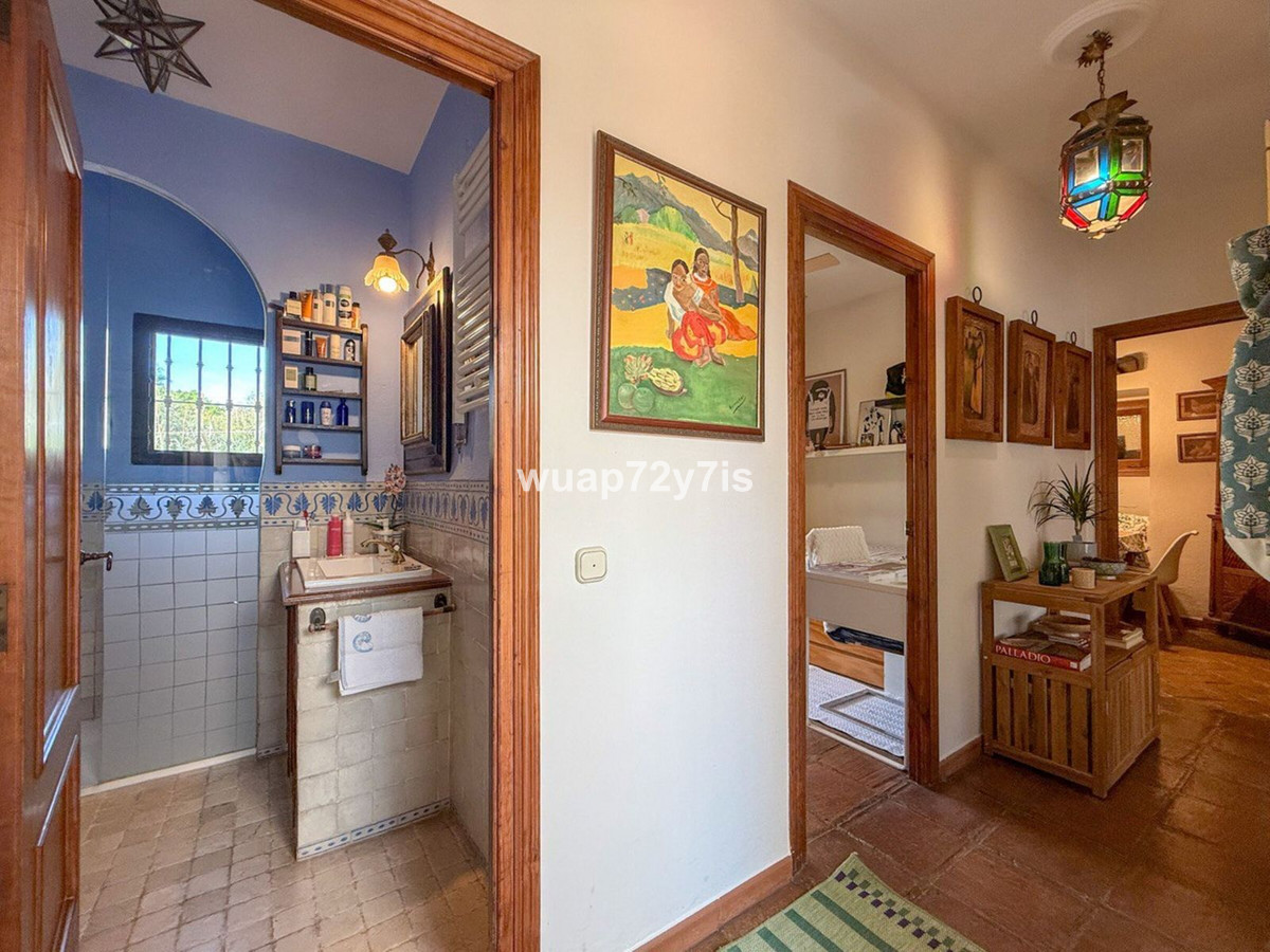 3 Bed Townhouse for sale in Nagüeles Costa Del Sol, Málaga, Spain