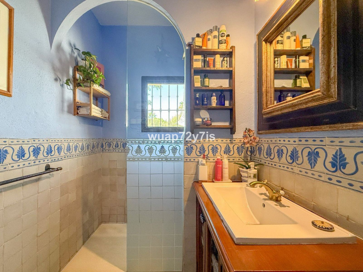 3 Bed Townhouse for sale in Nagüeles Costa Del Sol, Málaga, Spain