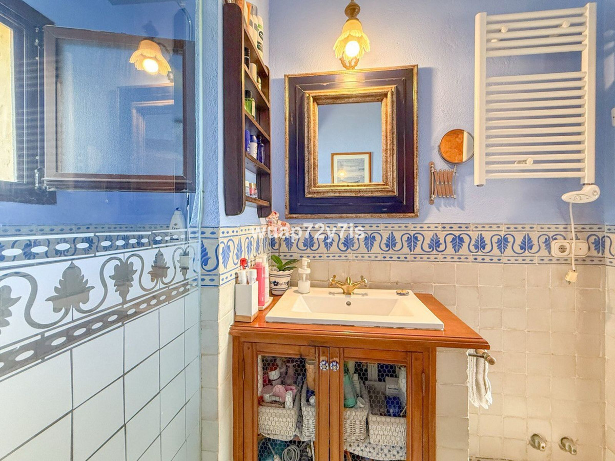 3 Bed Townhouse for sale in Nagüeles Costa Del Sol, Málaga, Spain