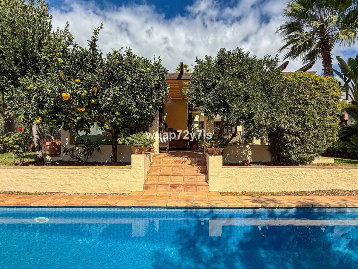 3 Bed Townhouse for sale in Nagüeles Costa Del Sol, Málaga, Spain