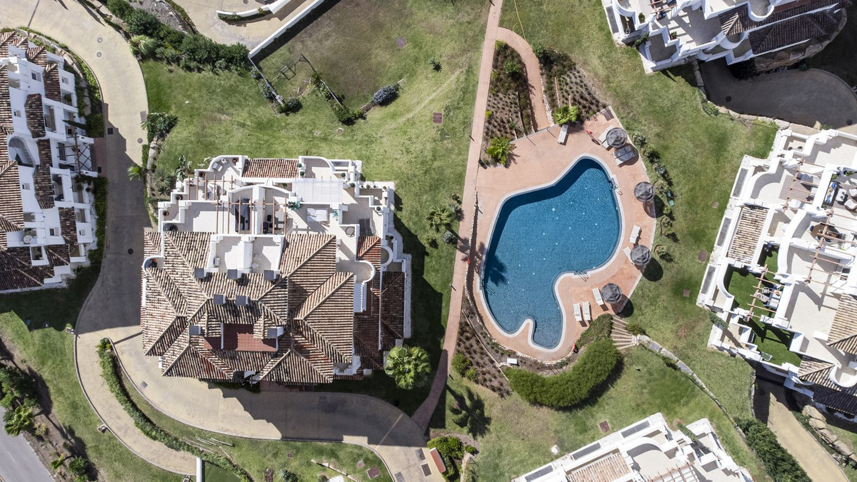 3 Bed Apartment for sale in Aloha Costa Del Sol, Málaga, Spain