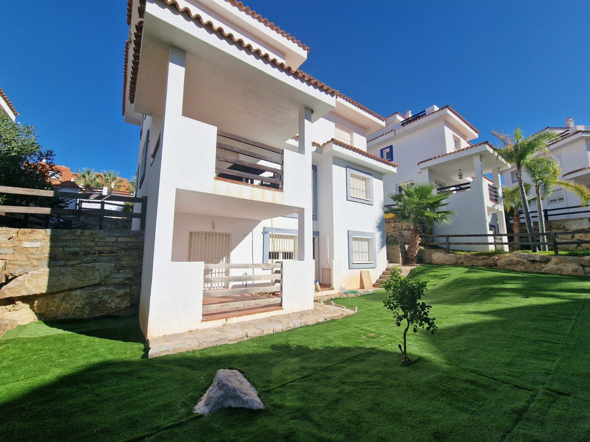 5 Bed Townhouse for sale in Manilva Costa Del Sol, Málaga, Spain
