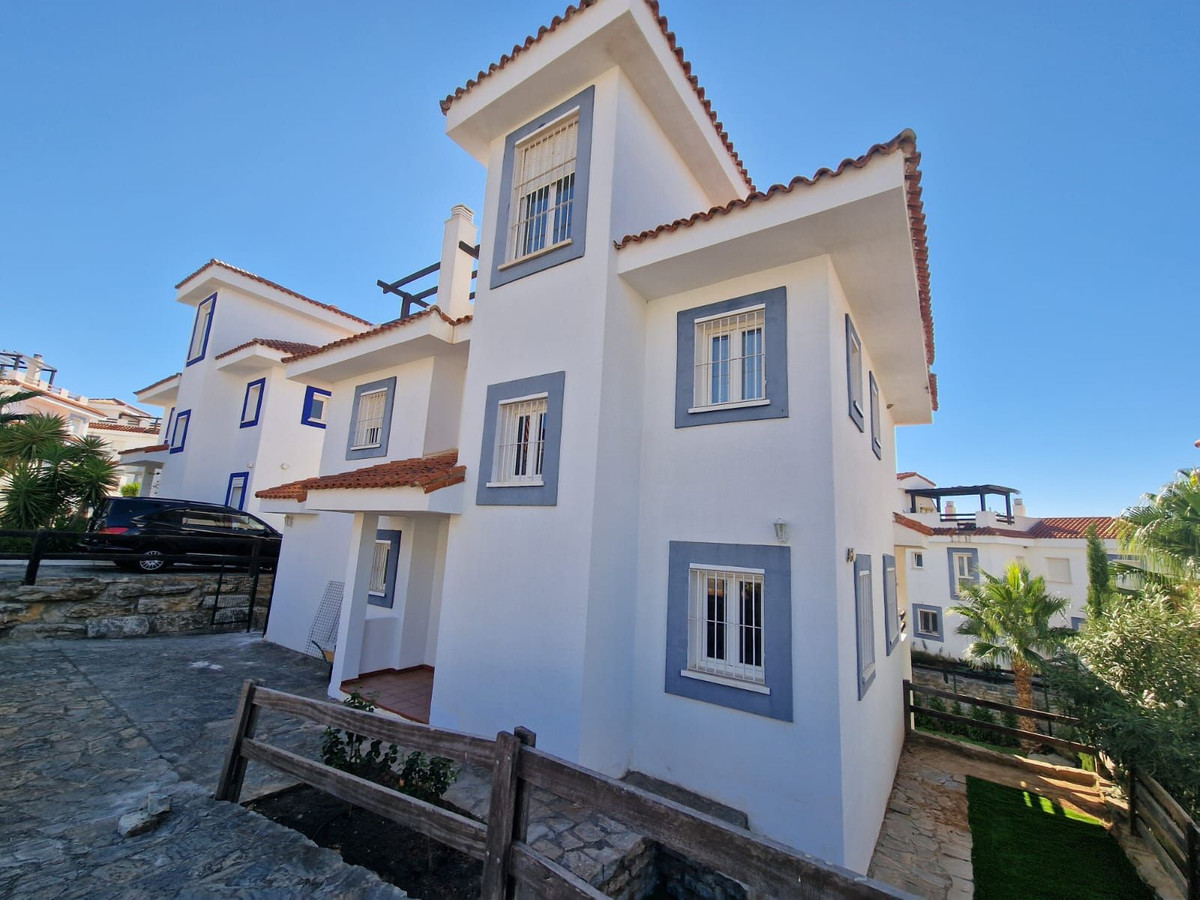 5 Bed Townhouse for sale in Manilva Costa Del Sol, Málaga, Spain