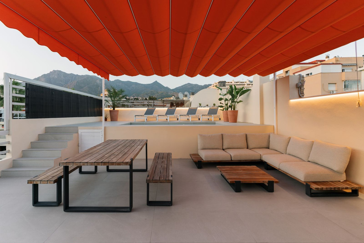 3 Bed Apartment for sale in Marbella Costa Del Sol, Málaga, Spain