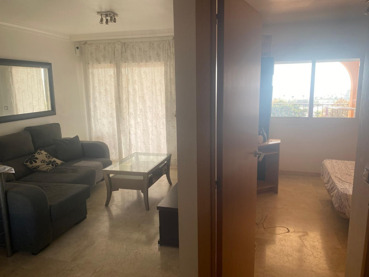 Se vende Apartamento Planta Media de 1 dormitorios en Costa Del Sol, Málaga, España