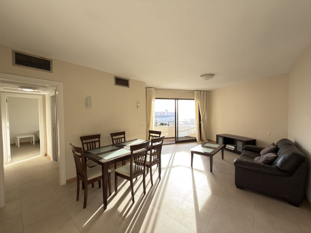Se vende Apartamento Planta Media de 2 dormitorios en Costa Del Sol, Málaga, España
