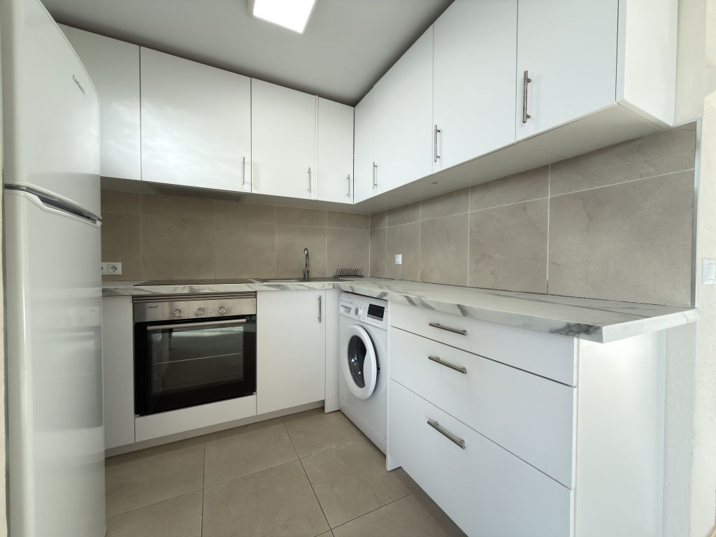 Se vende Apartamento Planta Media de 2 dormitorios en Costa Del Sol, Málaga, España