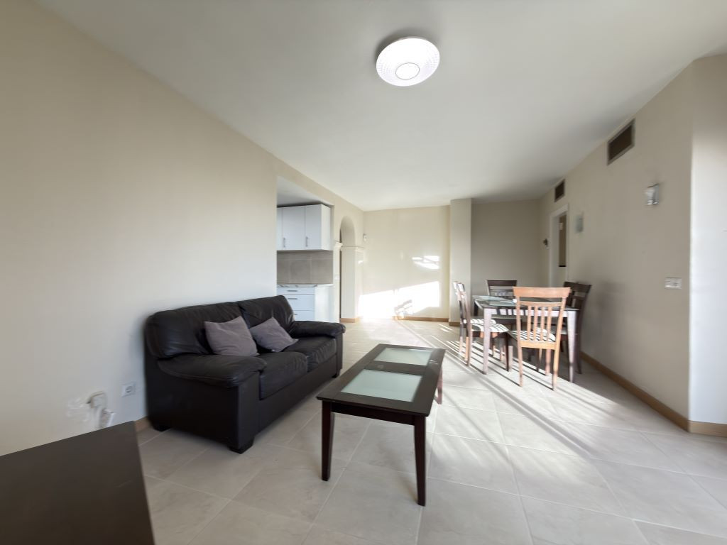 Se vende Apartamento Planta Media de 2 dormitorios en Costa Del Sol, Málaga, España