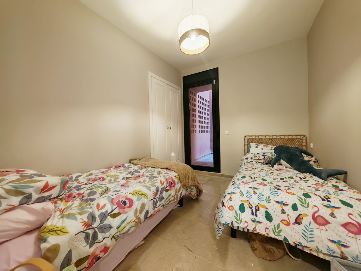 Se vende Apartamento Planta Baja de 3 dormitorios en Costa Del Sol, Málaga, España