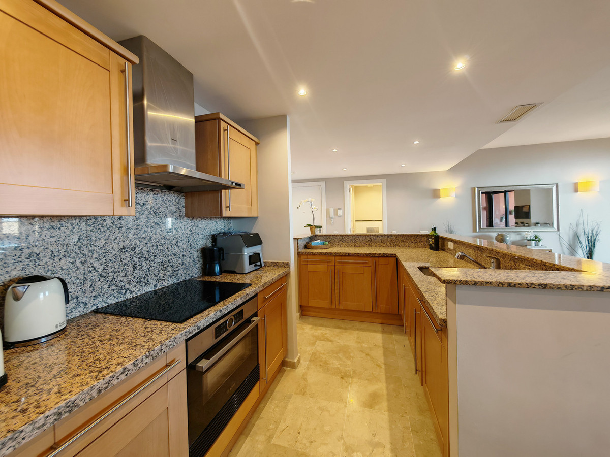 Se vende Apartamento Planta Baja de 3 dormitorios en Costa Del Sol, Málaga, España