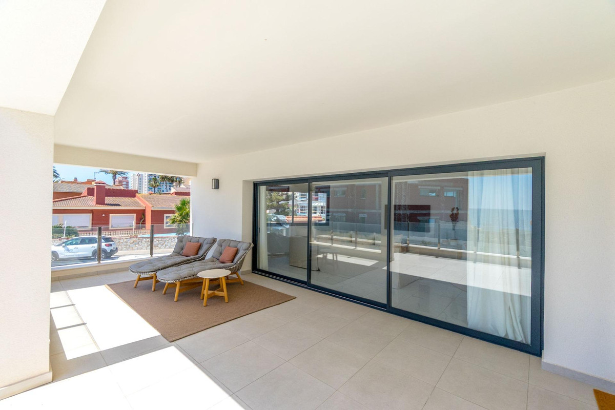 5 Bed Townhouse for sale in La Veleta Costa Blanca, Alicante, Spain