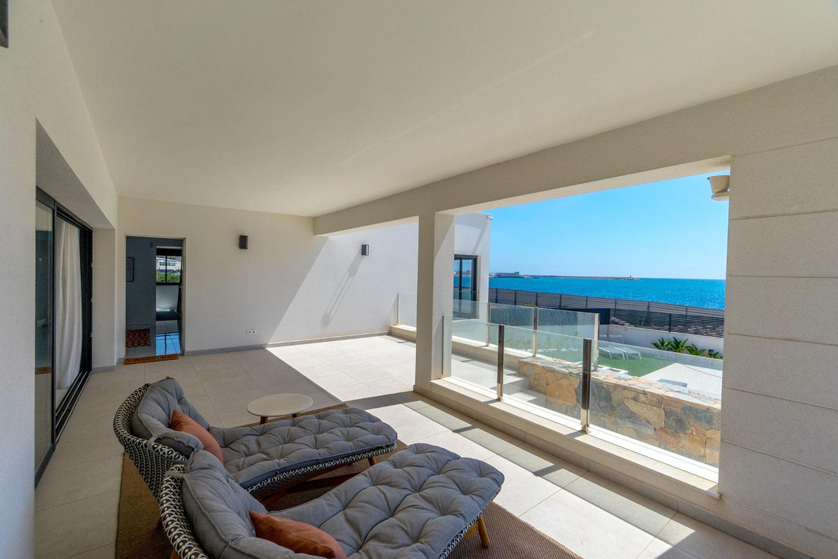 5 Bed Townhouse for sale in La Veleta Costa Blanca, Alicante, Spain