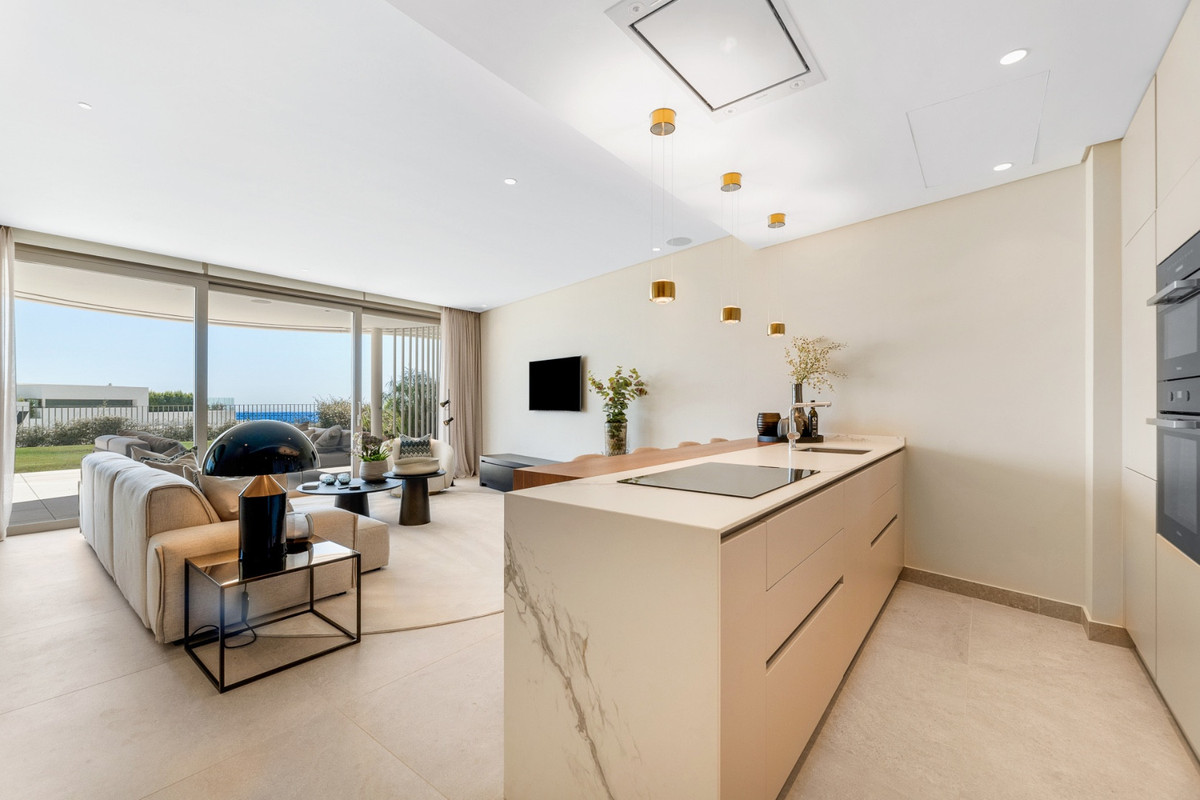 2 Bed Apartment for sale in Benahavís Costa Del Sol, Málaga, Spain