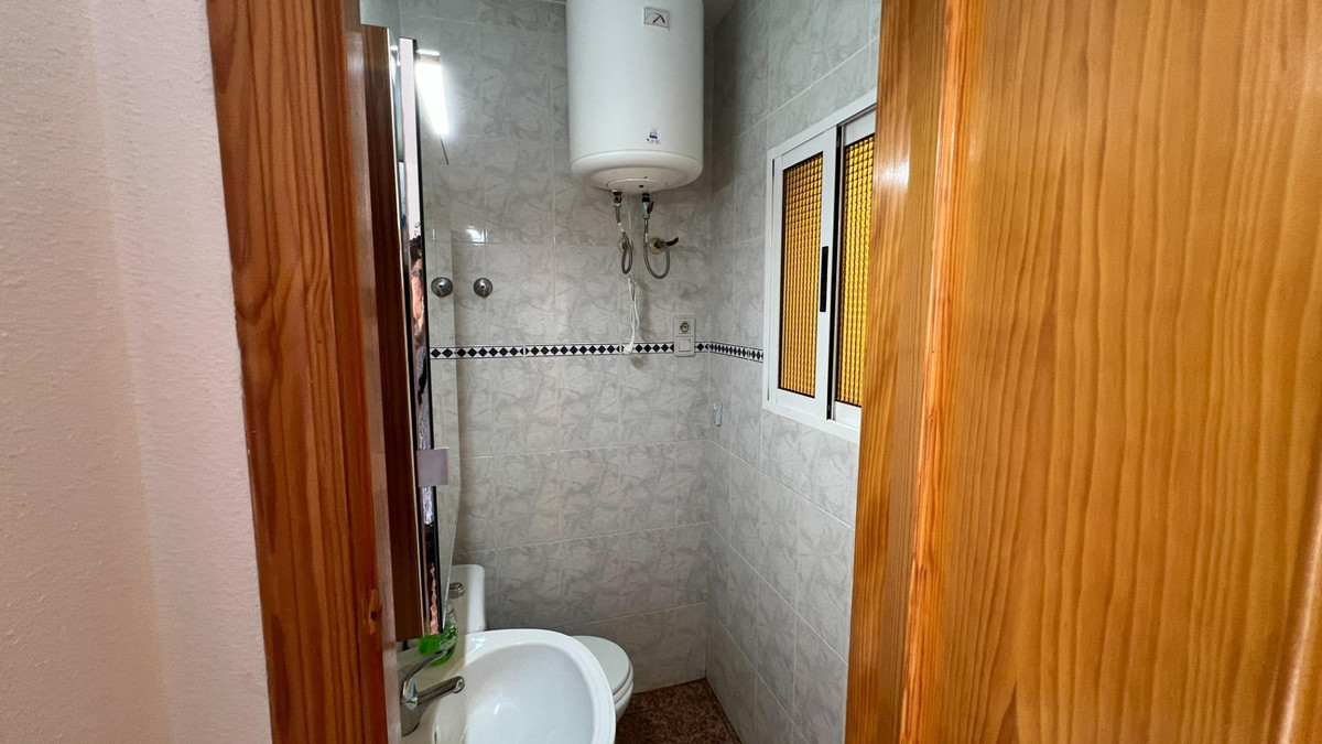 Se vende Bungalow de 2 dormitorios en Costa Blanca, Alicante, España