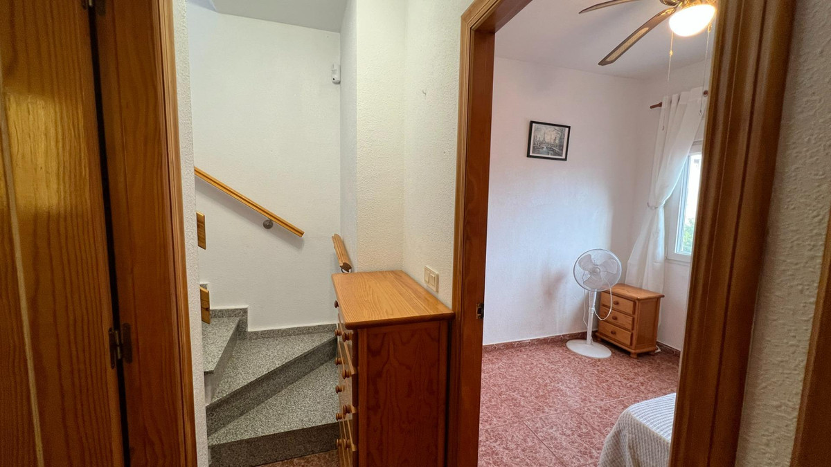 Se vende Bungalow de 2 dormitorios en Costa Blanca, Alicante, España