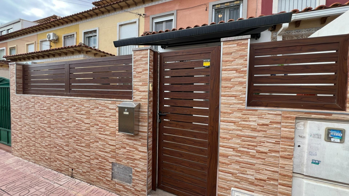 Se vende Bungalow de 2 dormitorios en Costa Blanca, Alicante, España