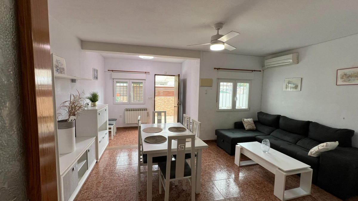 Se vende Bungalow de 2 dormitorios en Costa Blanca, Alicante, España