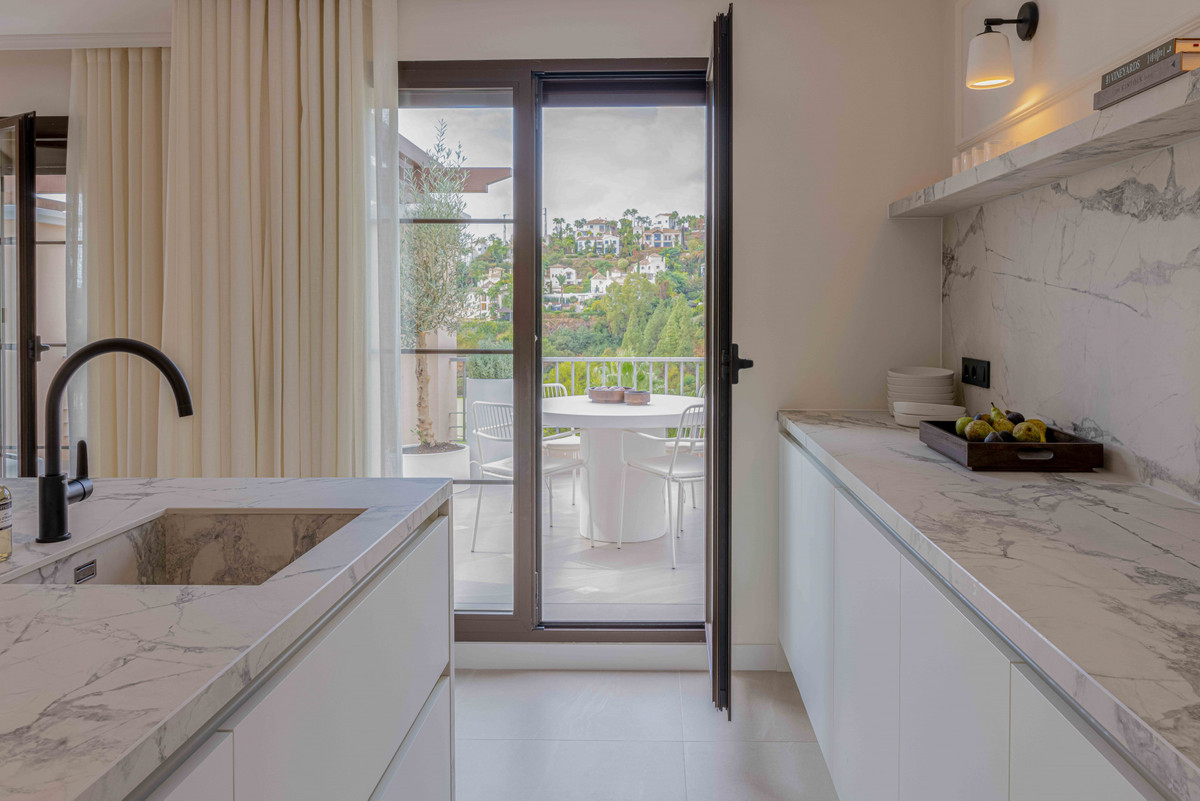 3 Bed Apartment for sale in Los Arqueros Costa Del Sol, Málaga, Spain