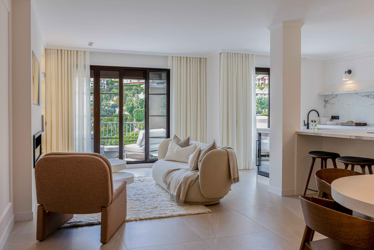3 Bed Apartment for sale in Los Arqueros Costa Del Sol, Málaga, Spain
