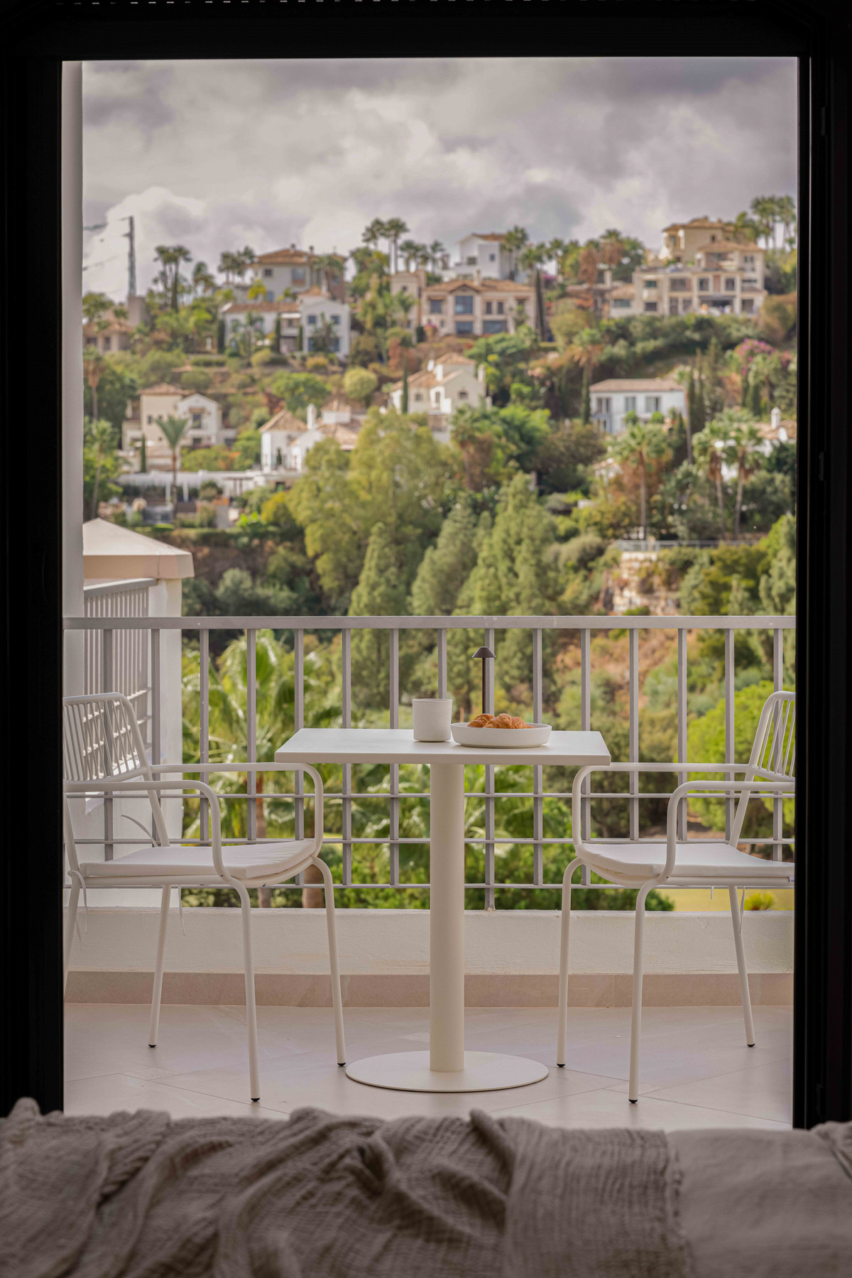 3 Bed Apartment for sale in Los Arqueros Costa Del Sol, Málaga, Spain