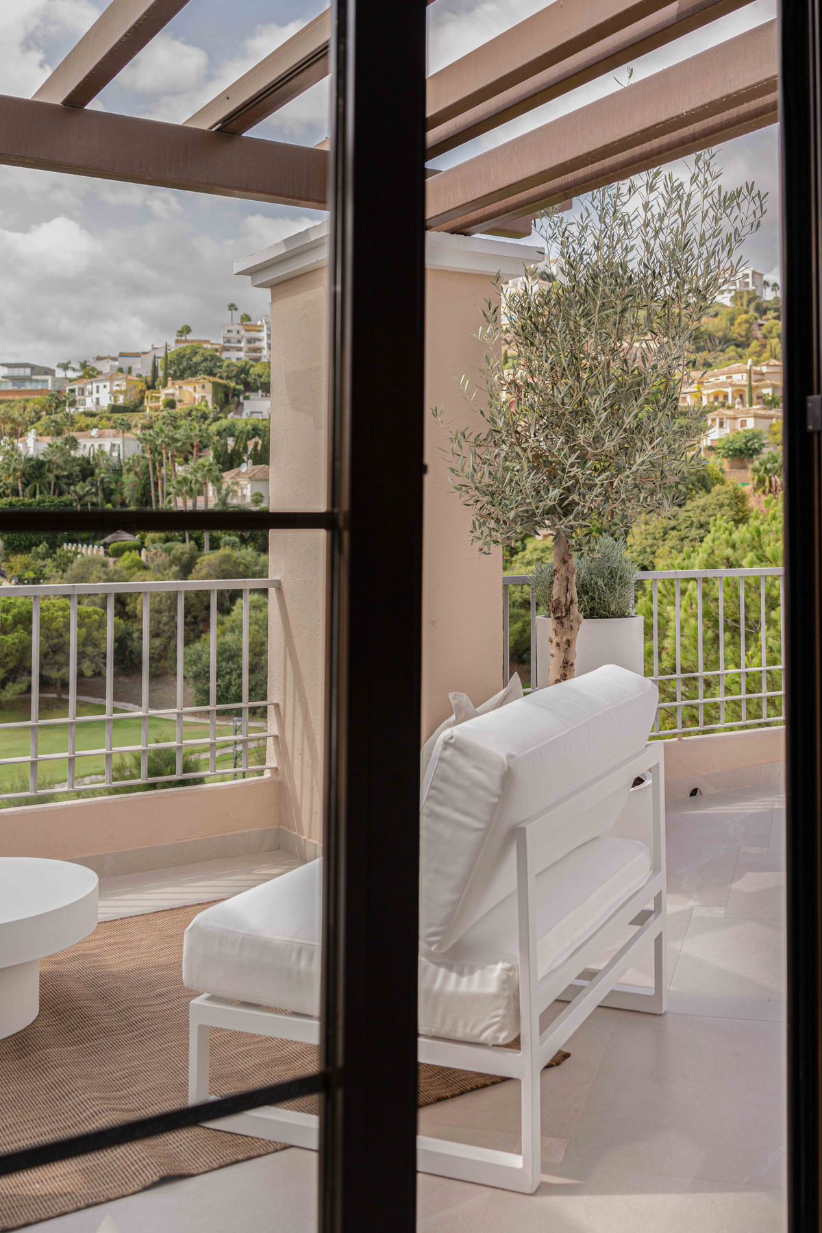 3 Bed Apartment for sale in Los Arqueros Costa Del Sol, Málaga, Spain