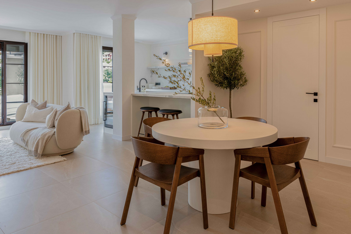3 Bed Apartment for sale in Los Arqueros Costa Del Sol, Málaga, Spain