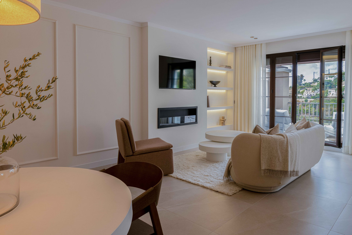 3 Bed Apartment for sale in Los Arqueros Costa Del Sol, Málaga, Spain