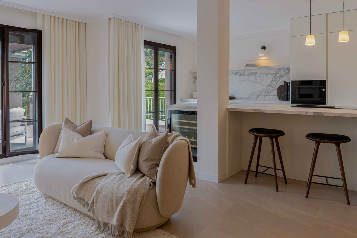 3 Bed Apartment for sale in Los Arqueros Costa Del Sol, Málaga, Spain
